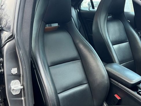 Used 2014 Mercedes-Benz CLA 250 4MATIC w/ Multimedia Package image 10