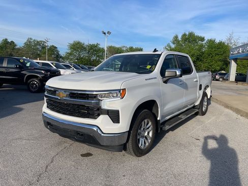 Used 2023 Chevrolet Silverado 1500 LT image 4