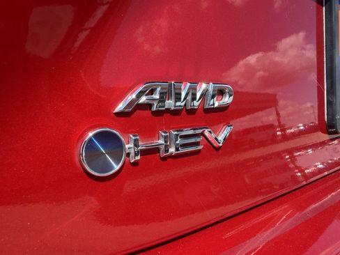 Used 2025 Toyota Camry LE AWD/4WD image 26