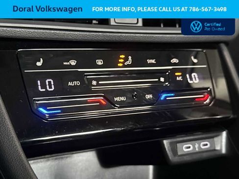 Used 2025 Volkswagen Jetta SE image 20