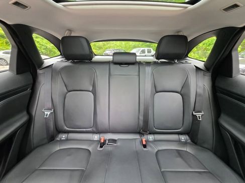 Used 2017 Jaguar F-PACE Premium image 29