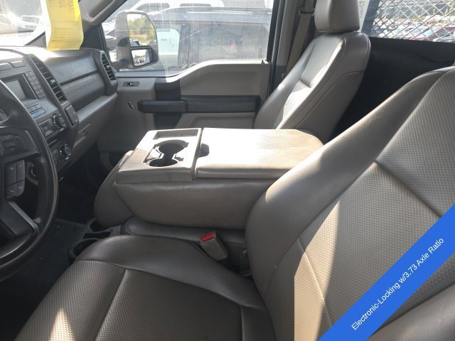 Used 2017 Ford F250 XL w/ Power Equipment Group AWD/4WD image 12