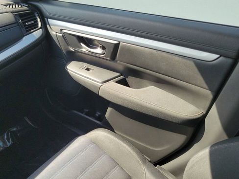 Used 2019 Honda CR-V LX image 13