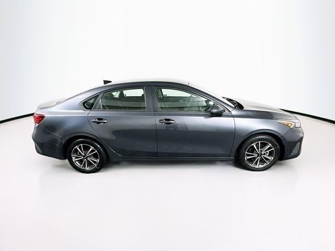 Used 2022 Kia Forte LXS FWD image 9