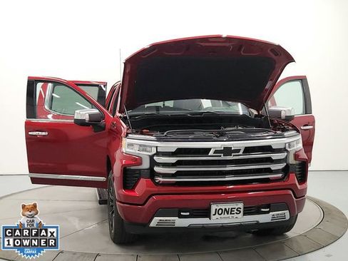 Used 2024 Chevrolet Silverado 1500 High Country w/ Technology Package image 10