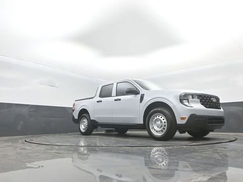 New 2026 Ford Maverick XL FWD image 29