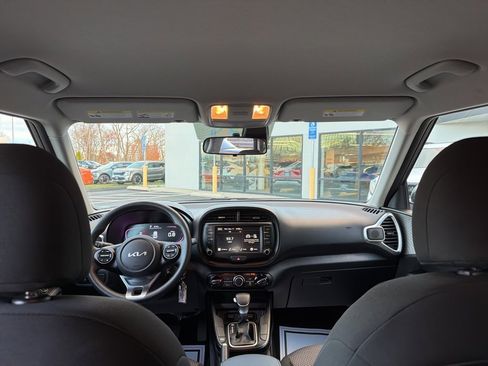 Certified 2024 Kia Soul LX w/ Option Group 015 image 22