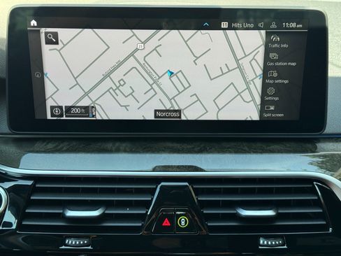 Used 2022 BMW 530e w/ Premium Package RWD image 25