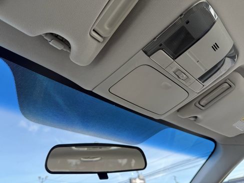 Used 2010 Subaru Legacy 2.5i Limited image 26