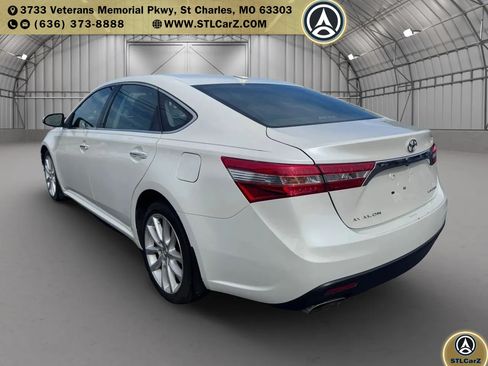 Used 2013 Toyota Avalon Limited FWD image 5
