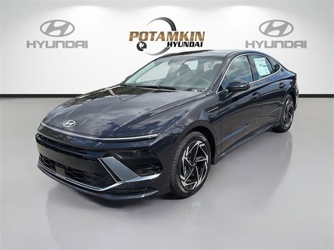New 2026 Hyundai Sonata SEL image 1