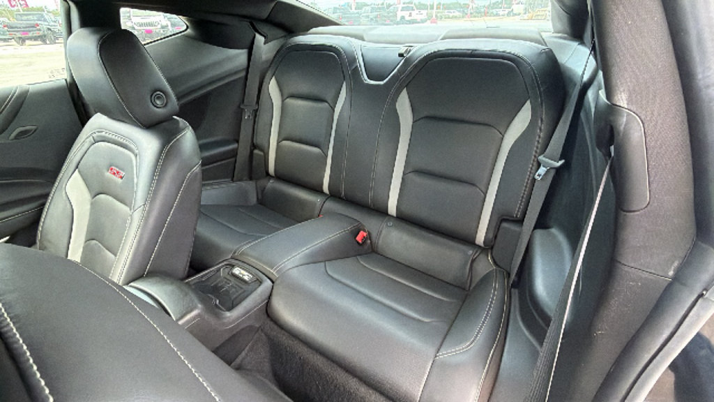 Used 2023 Chevrolet Camaro SS RWD image 26