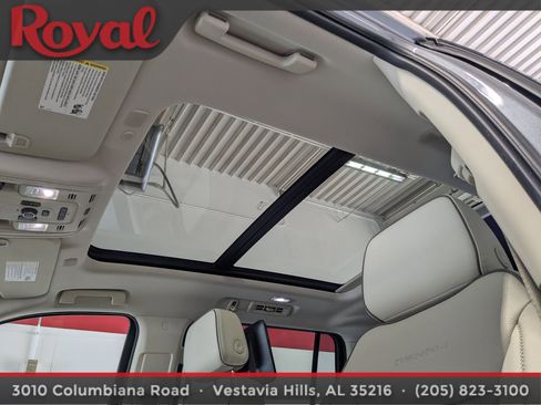 Used 2021 GMC Yukon XL Denali w/ Denali Premium Package RWD image 30