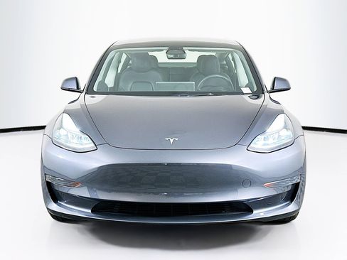 Used 2023 Tesla Model 3 Standard Range RWD image 2