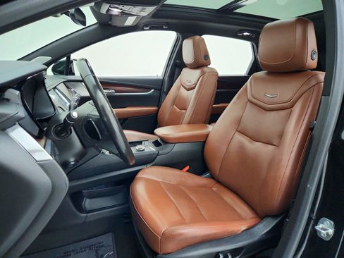 Used 2020 Cadillac XT5 Premium Luxury FWD image 17