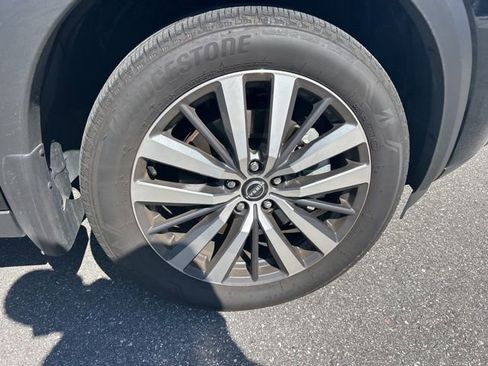 Used 2022 Nissan Pathfinder Platinum w/ Cargo Package image 20