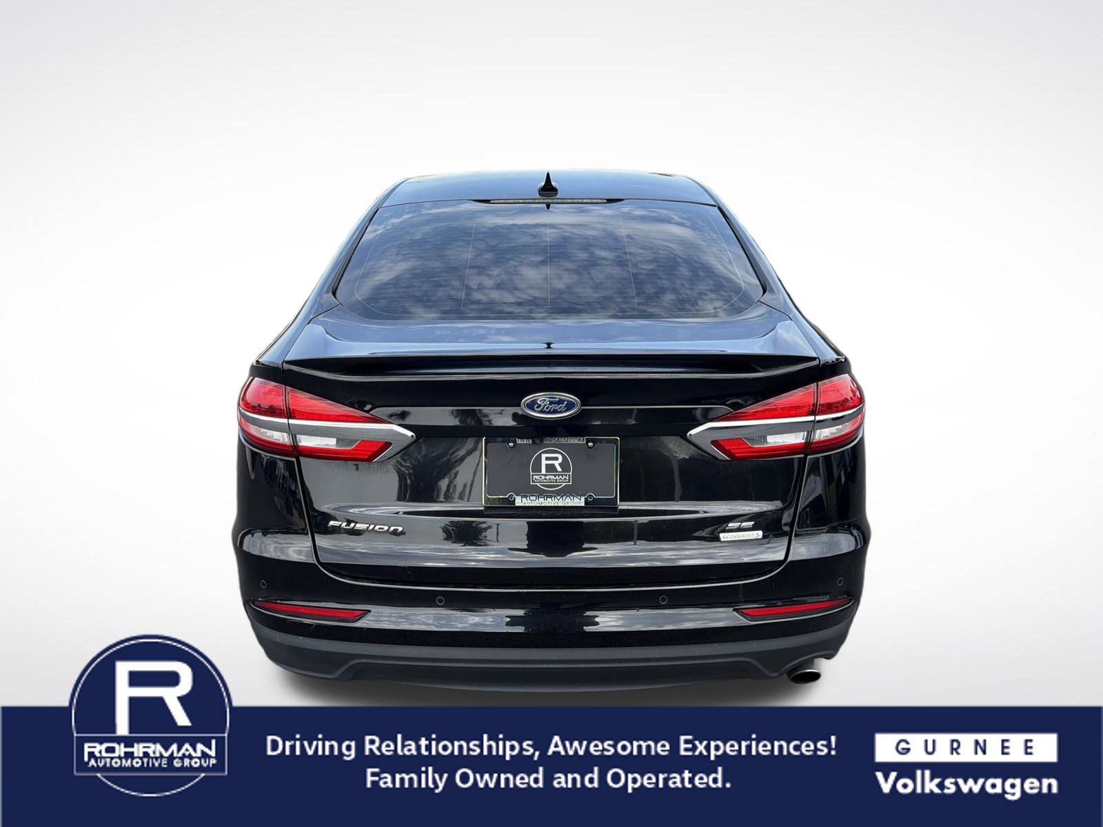 Used 2019 Ford Fusion SE w/ Equipment Group 151A FWD image 4