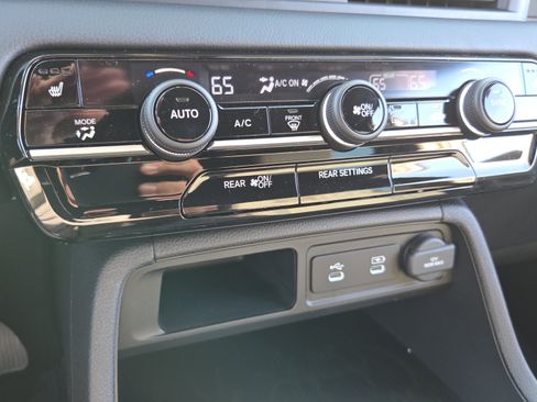 New 2026 Honda Pilot Sport image 19