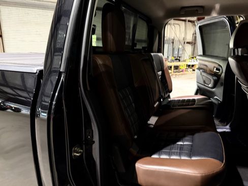 Used 2019 Nissan Titan Platinum Reserve w/ Platinum Utility Package image 23