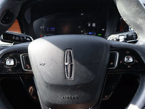 Used 2022 Lincoln Corsair Grand Touring AWD/4WD image 17