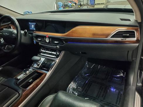 Used 2017 Genesis G90 3.3T Premium image 14