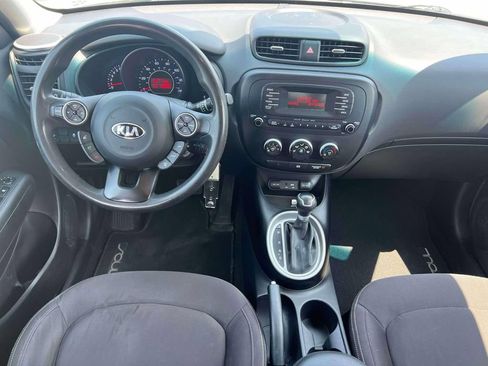 Used 2016 Kia Soul FWD image 14