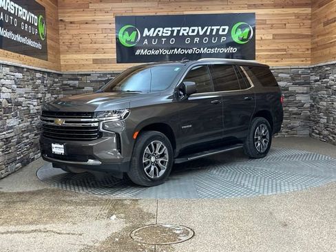 Used 2021 Chevrolet Tahoe LT w/ Luxury Package AWD/4WD image 5