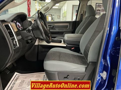 Used 2019 RAM 1500 Classic SLT w/ Luxury Group AWD/4WD image 13