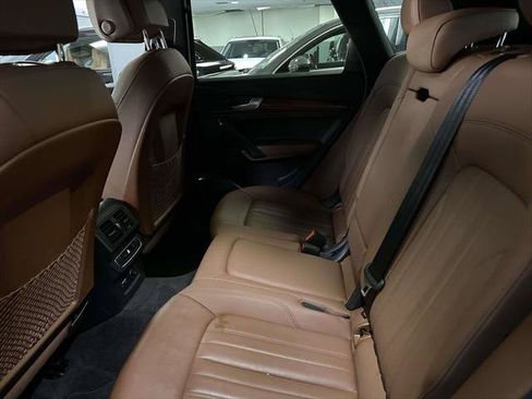 Used 2023 Audi Q5 2.0T Premium w/ Convenience Package AWD/4WD image 15