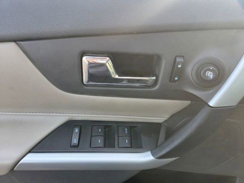 Used 2013 Ford Edge SEL AWD/4WD image 18