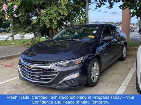 Used 2022 Chevrolet Malibu LS FWD image 3