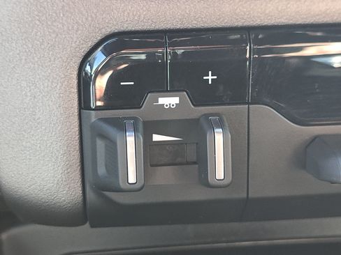 Used 2021 RAM 1500 Big Horn AWD/4WD image 25
