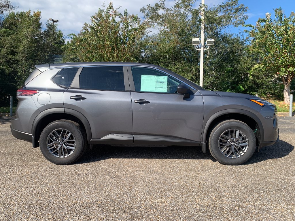 New 2027 Nissan Rogue S FWD image 2