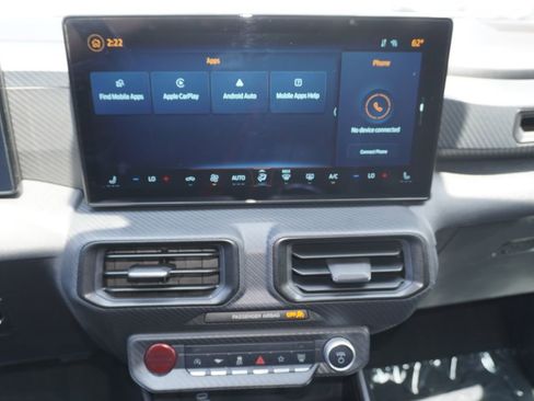 Used 2025 Ford Mustang Convertible RWD image 17