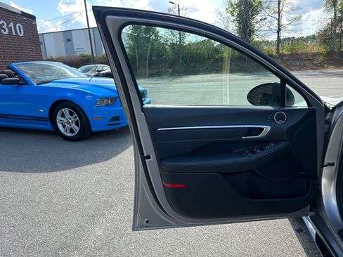 Used 2020 Hyundai Sonata Limited w/ Cargo Package image 9