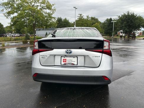 Used 2022 Toyota Prius LE FWD image 12