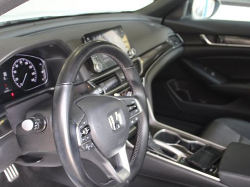 Used 2022 Honda Accord Sport image 16
