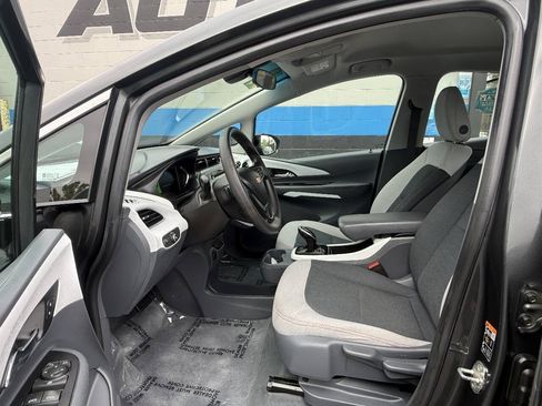 Used 2019 Chevrolet Bolt LT FWD image 9