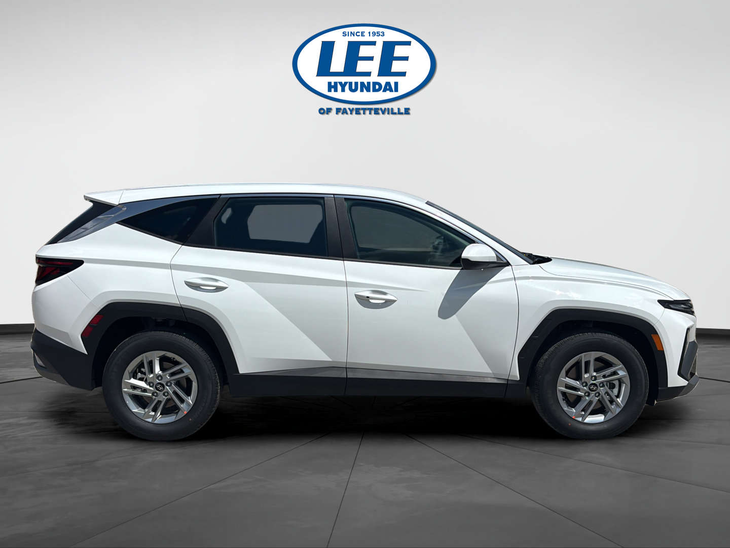 New 2026 Hyundai Tucson SE FWD image 2