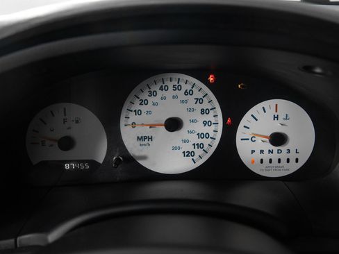 Used 2006 Chrysler Town & Country LX image 31