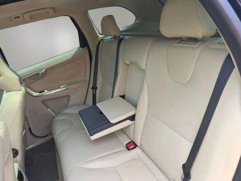 Used 2015 Volvo XC60 T5 Premier Plus FWD image 38