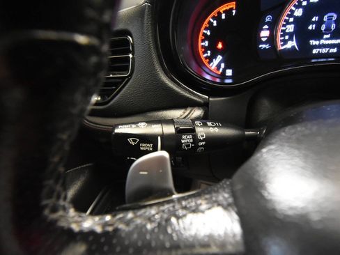 Used 2021 Dodge Durango R/T w/ Tow 'N Go Package AWD/4WD image 32
