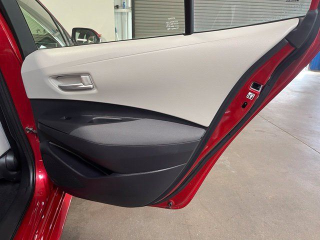 Used 2020 Toyota Corolla LE w/ Carpet Mat Package (TMS) FWD image 16