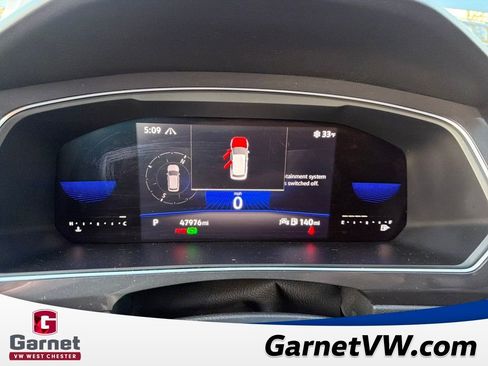 Certified 2022 Volkswagen Tiguan SE image 16