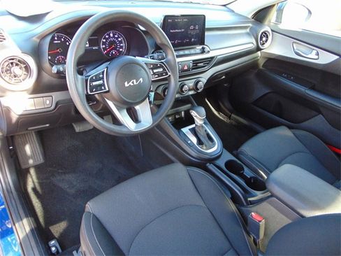 Used 2023 Kia Forte LXS image 11