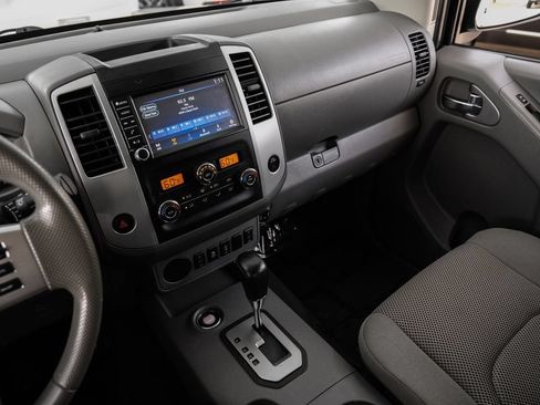 Used 2020 Nissan Frontier SV RWD image 20