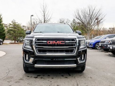 Used 2022 GMC Yukon SLT w/ SLT Premium Package image 2