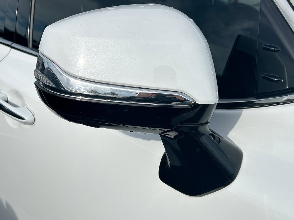 Used 2024 Lexus LX 600 F Sport AWD/4WD image 11