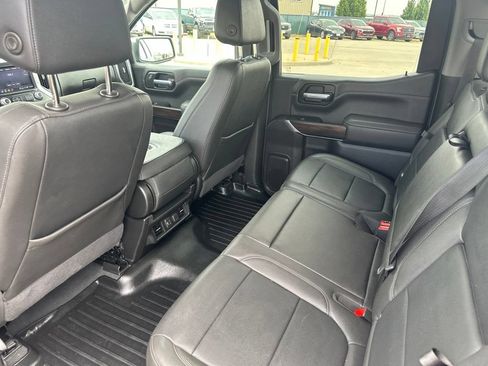 Used 2022 GMC Sierra 1500 SLT w/ X31 Off-Road Package AWD/4WD image 19
