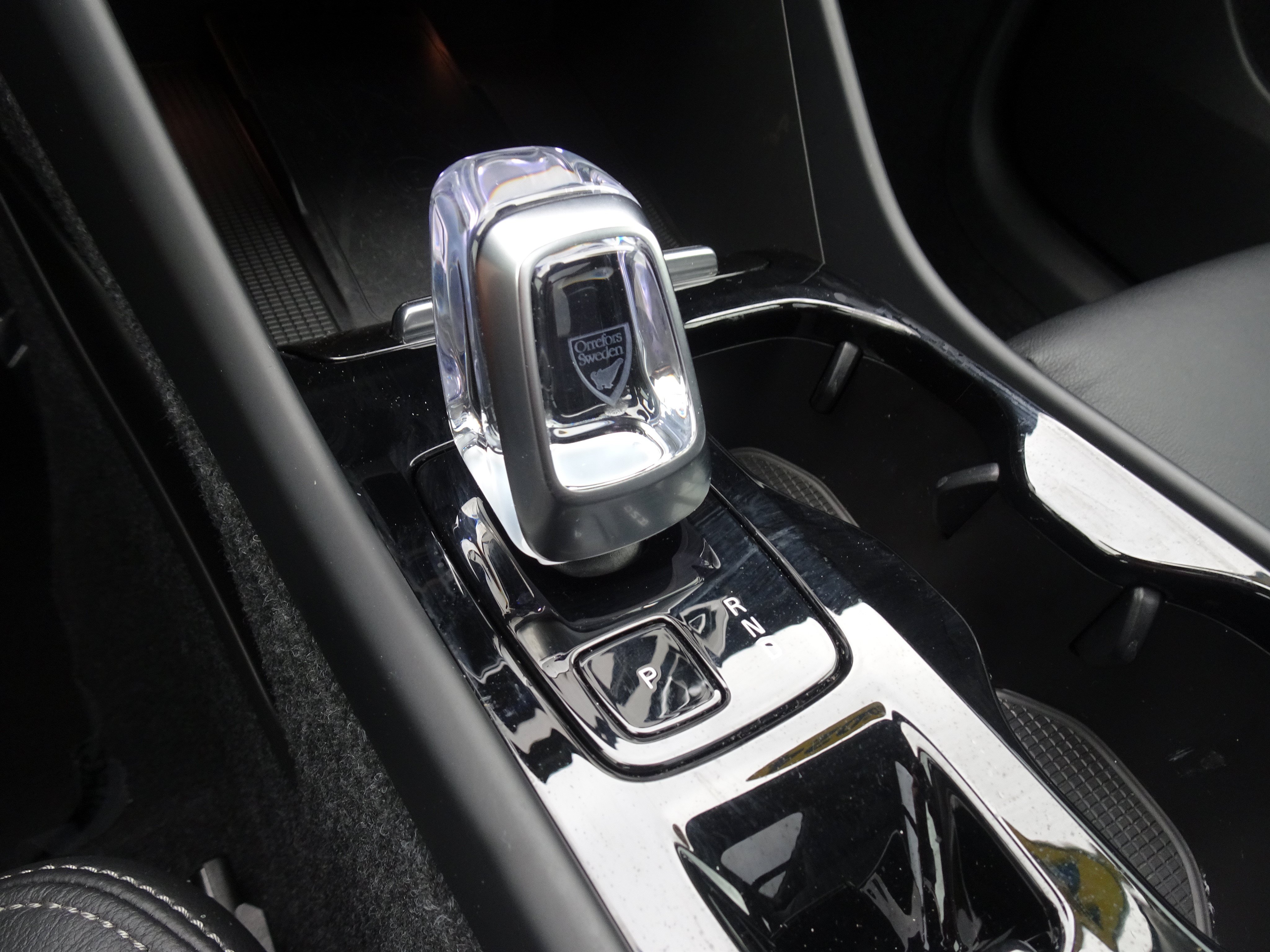 Used 2024 Volvo XC40 B5 Ultimate w/ Climate Package AWD/4WD image 13